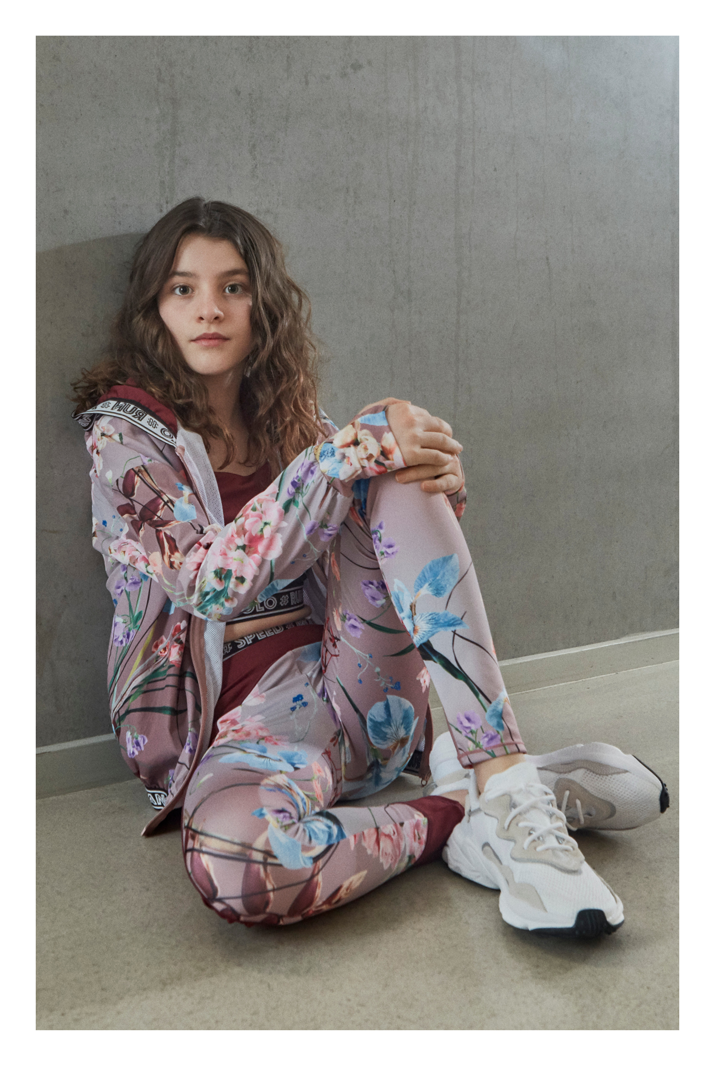 Ophelia - Motion Flowers - Rose sports jacket with floral