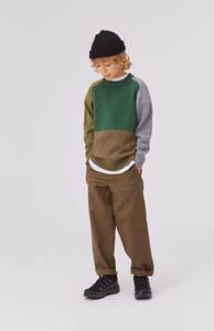 MOLO | Organic & colourfull clothing for children