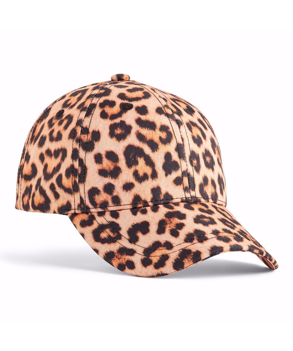 Sebastian - Allover Leo - Sportig keps för barn med en böjd skärm i leopardmönster, och en justerbar nackstängning för en perfekt passform.