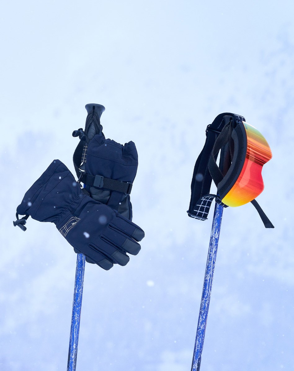 Falcon - Gold Rainbow - Skidglasögon med röd/gul lins och svart gummiband.