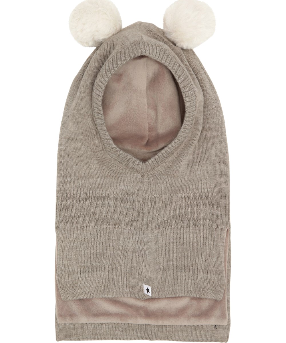 Kado - Grey Melange - Grå stickad balaklava med fuskpälsbollar.