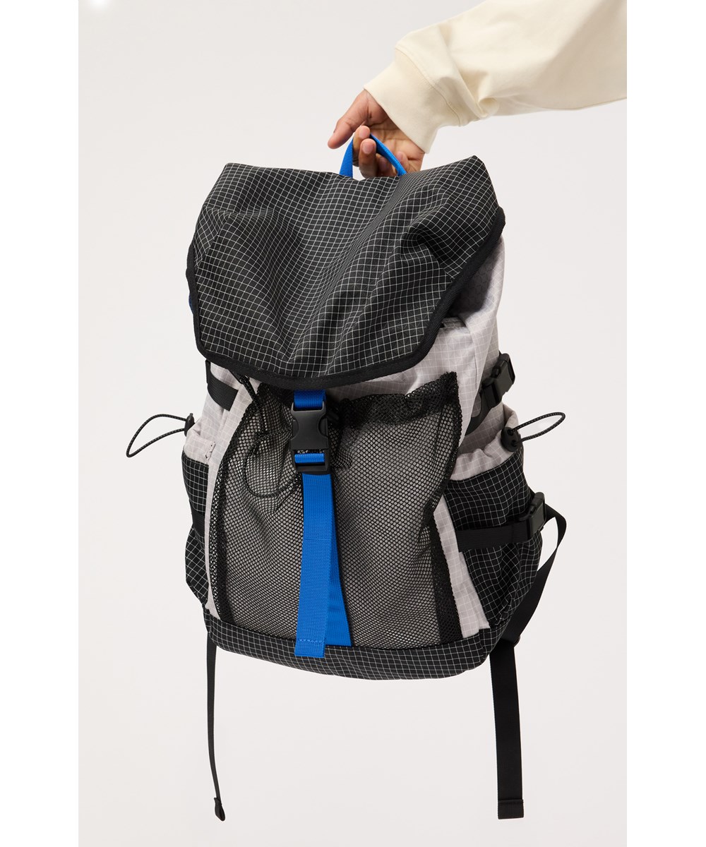 Backpack Miles - Outer Rock - Praktisk ryggsäck för barn.