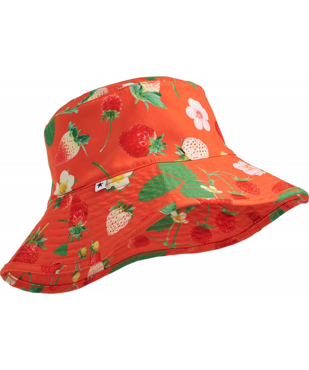 Nadia - Strawberry Red - Rode buckethat voor kinderen van gerecycled nylon met UV-bescherming 50+.