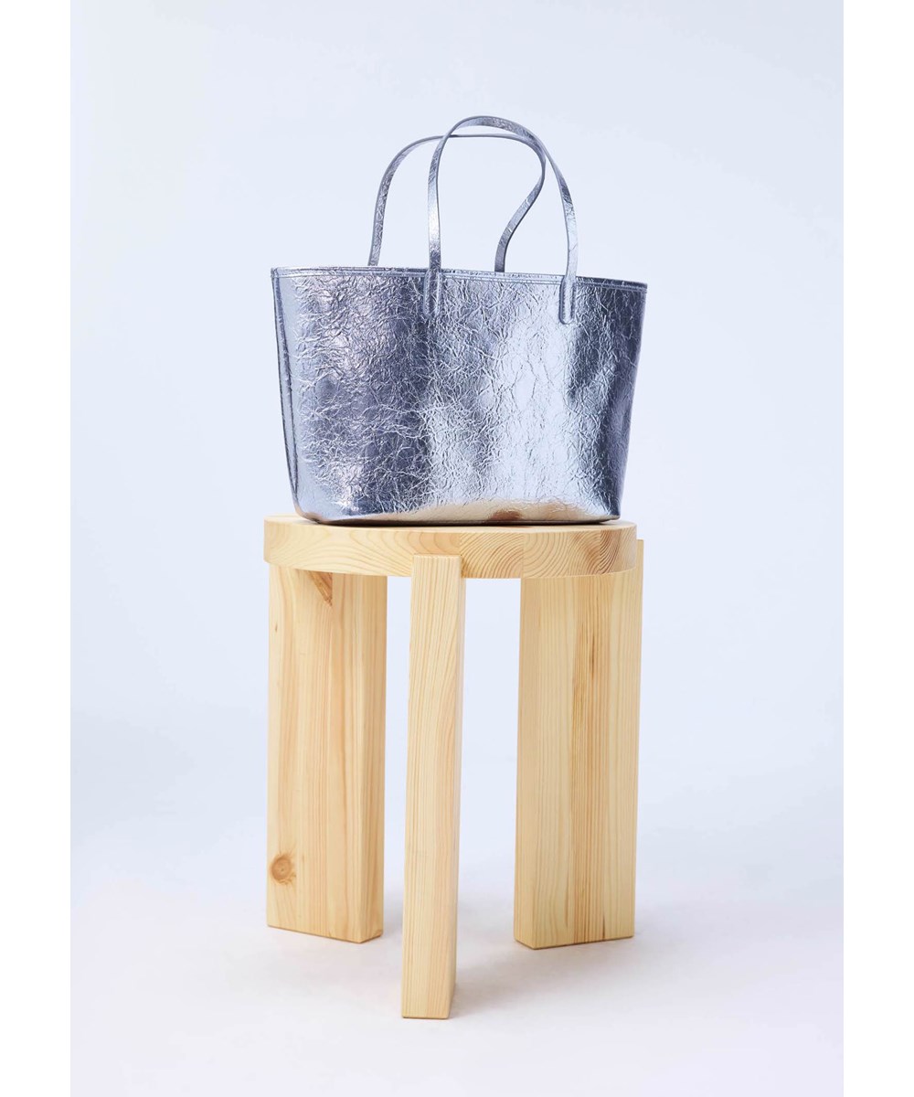 Ava Bag - Silver - Grote zilveren shopper voor kinderen.