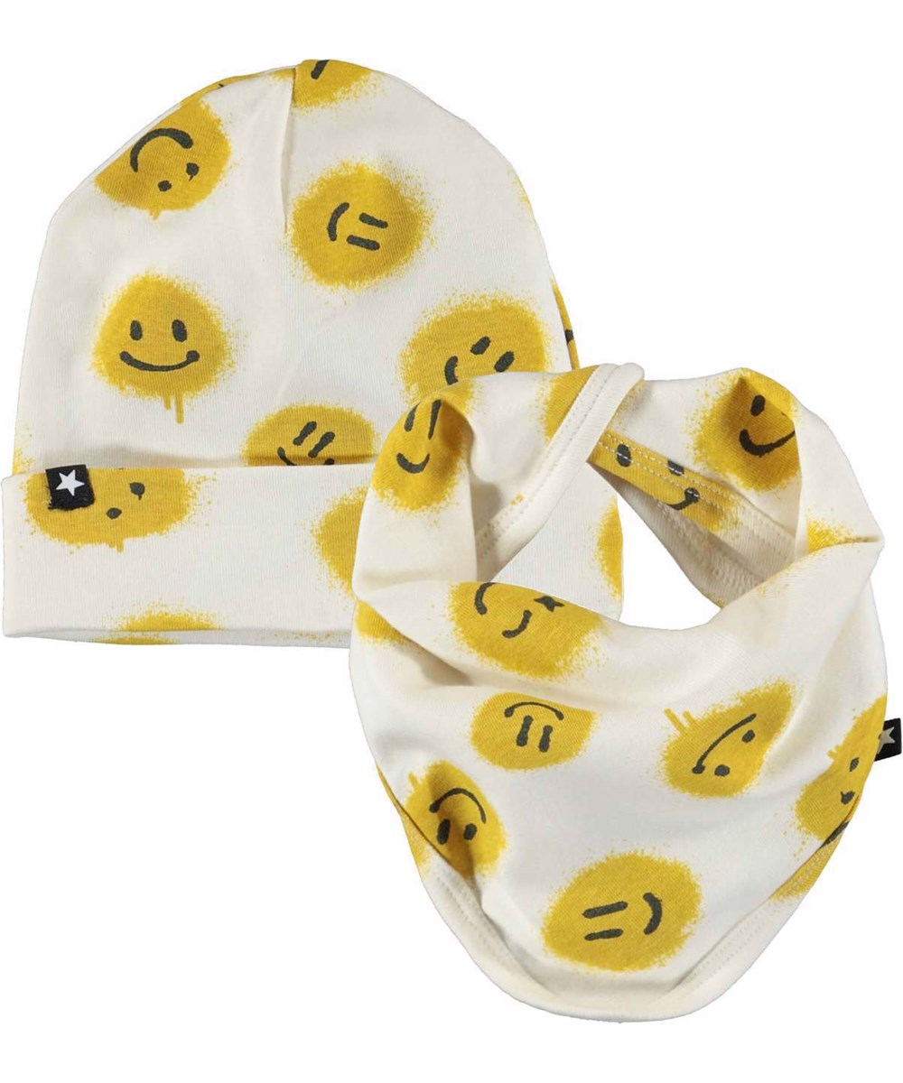 Noe Hat And Bib Set - All Smiles - Baby hat and bib with spray paint smiley face
