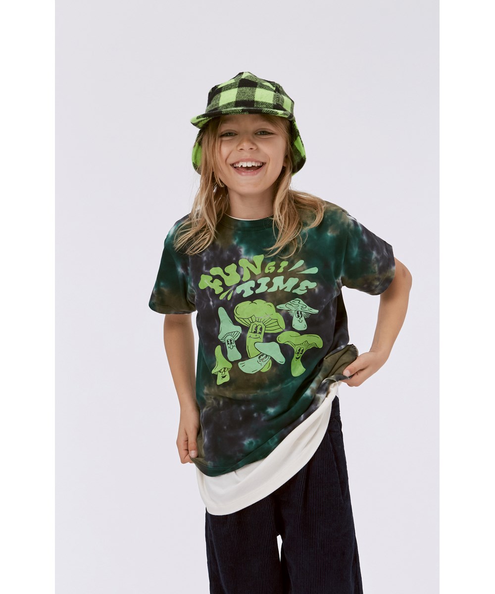 Sigge - Glowing Check - Green plaid cap with  extra fabric at back