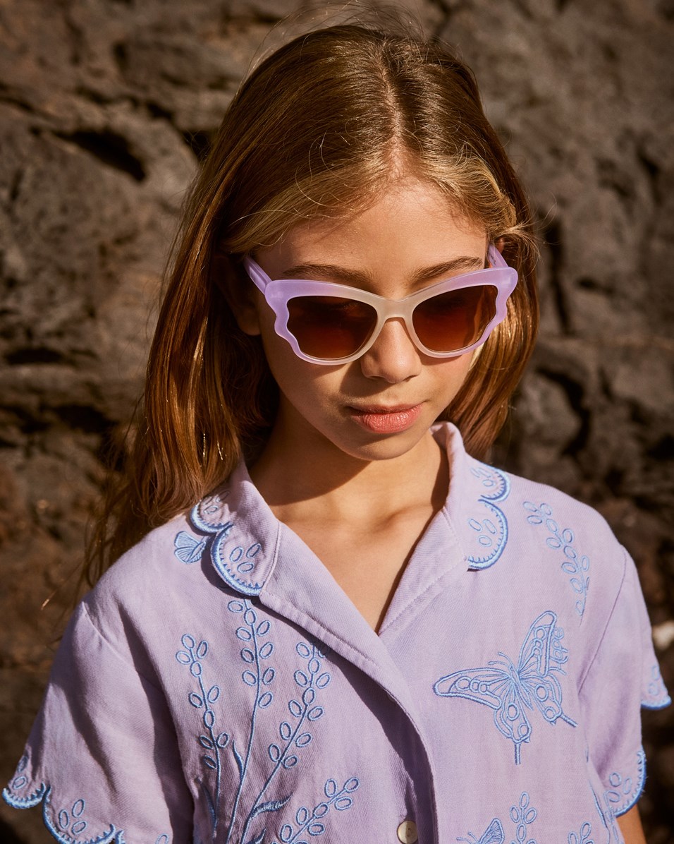 Summer - Pastel Lilac - Butterfly-shaped sunglasses for children in purple and peach with UV protection.