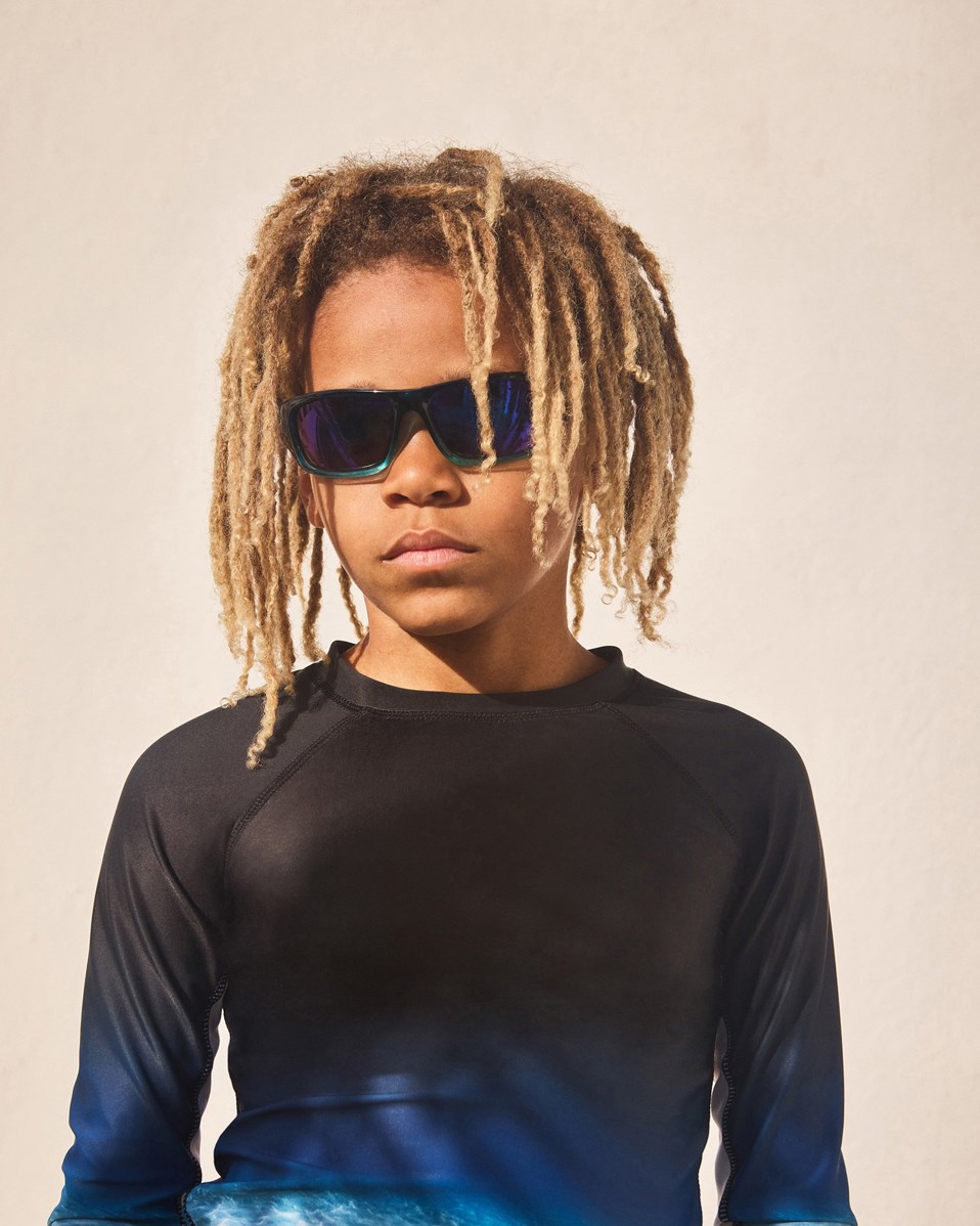 Super Cool - Reef Blue - Sporty children's sunglasses in blue, mirrored glass, glossy finish, and 100% UV protection.