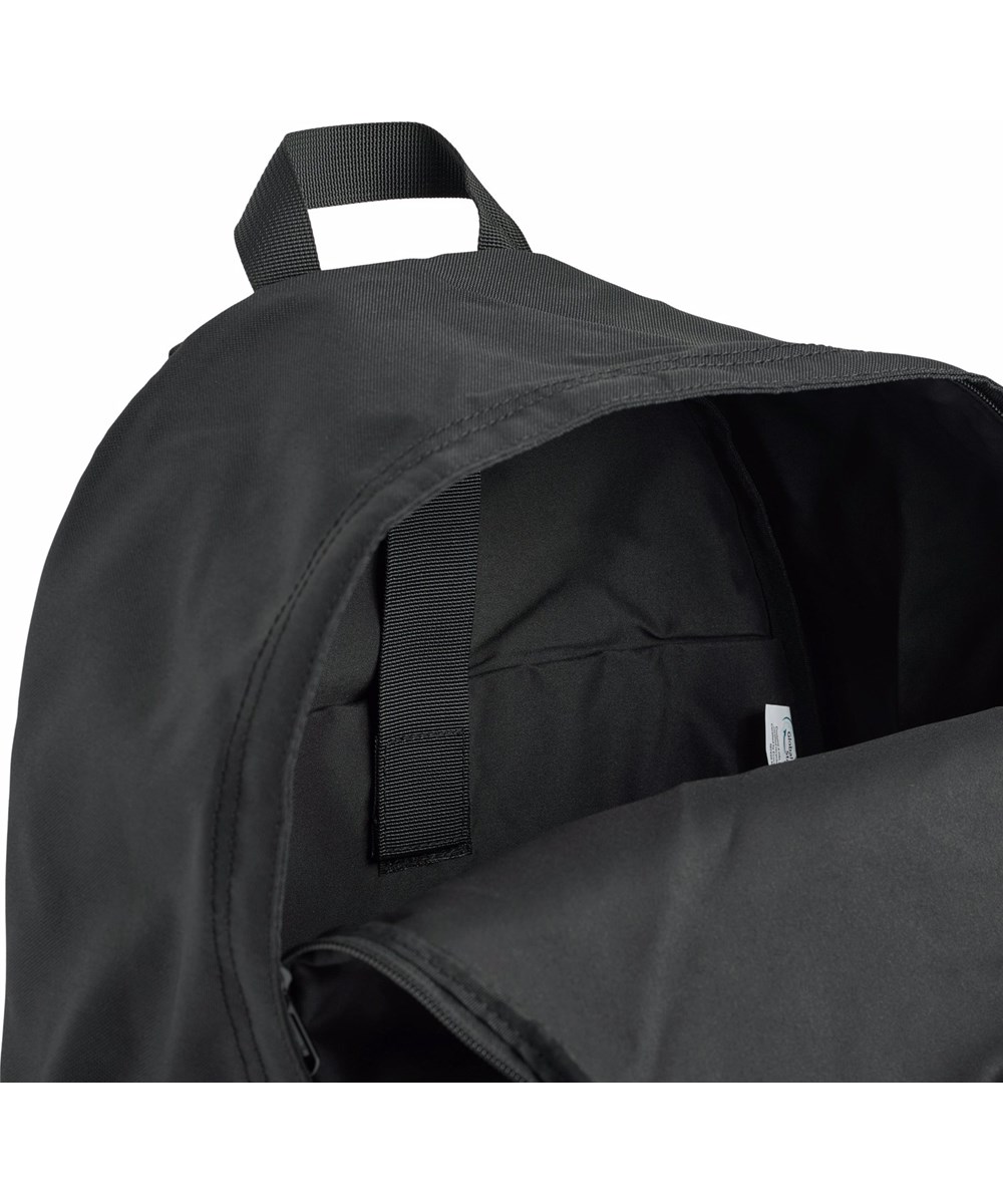 Backpack Solo - Moon Traveller - Black backpack with a print of an astronaut on the moon. 