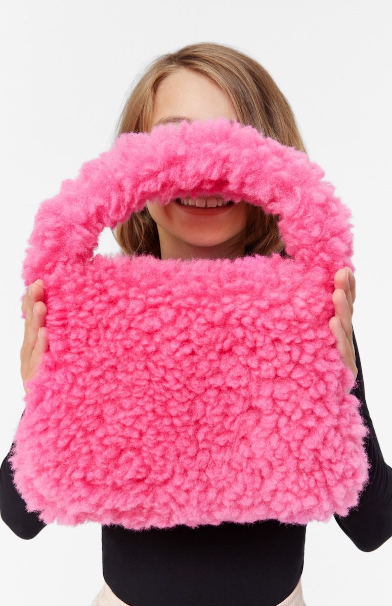 Moni bag - Shocking Pink - Pink teddy handbag with magnetic closure, high quality.