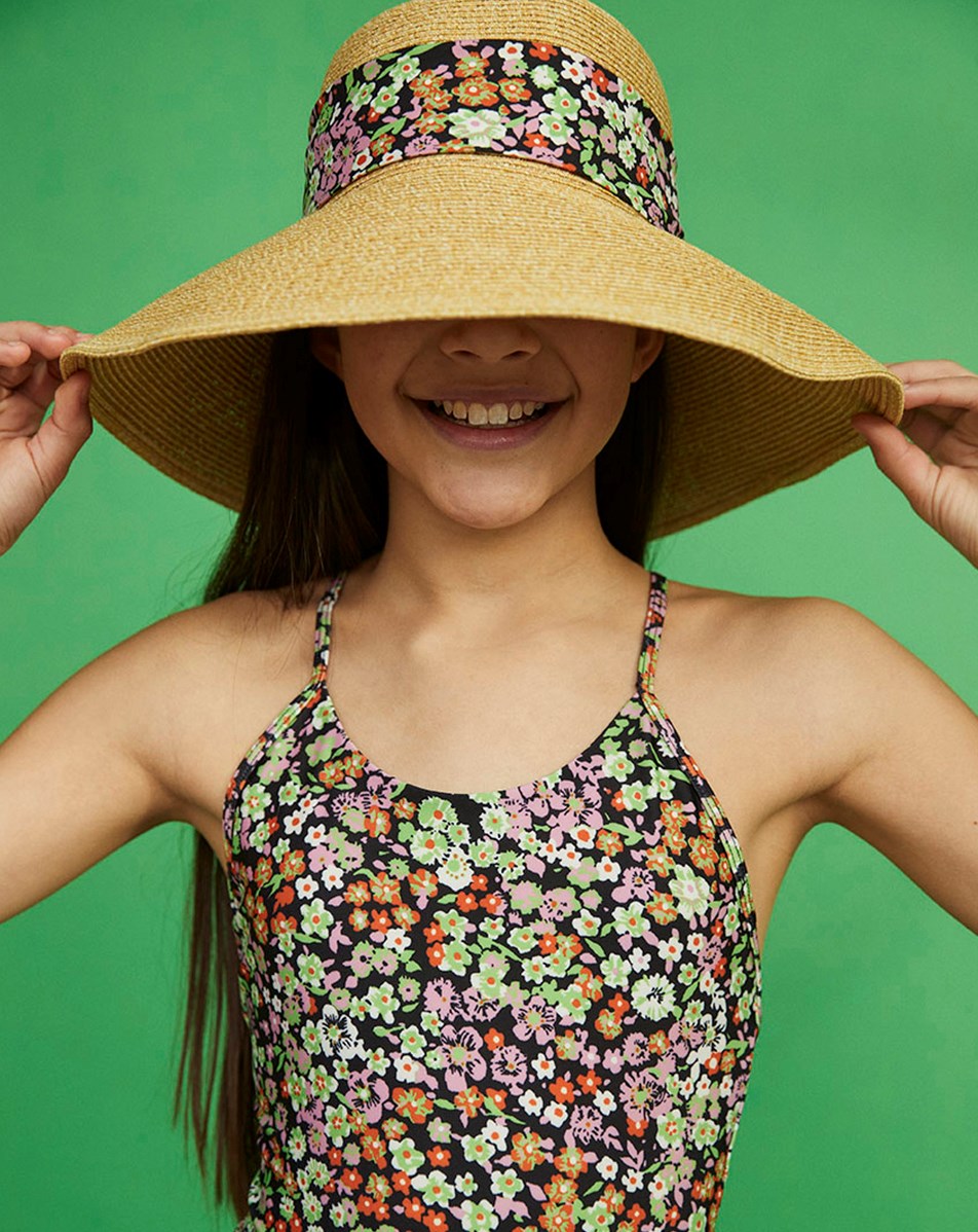 Meadow Straw - Meadow Night - Breitkrempiger Strohhut mit blumigen Bindeband