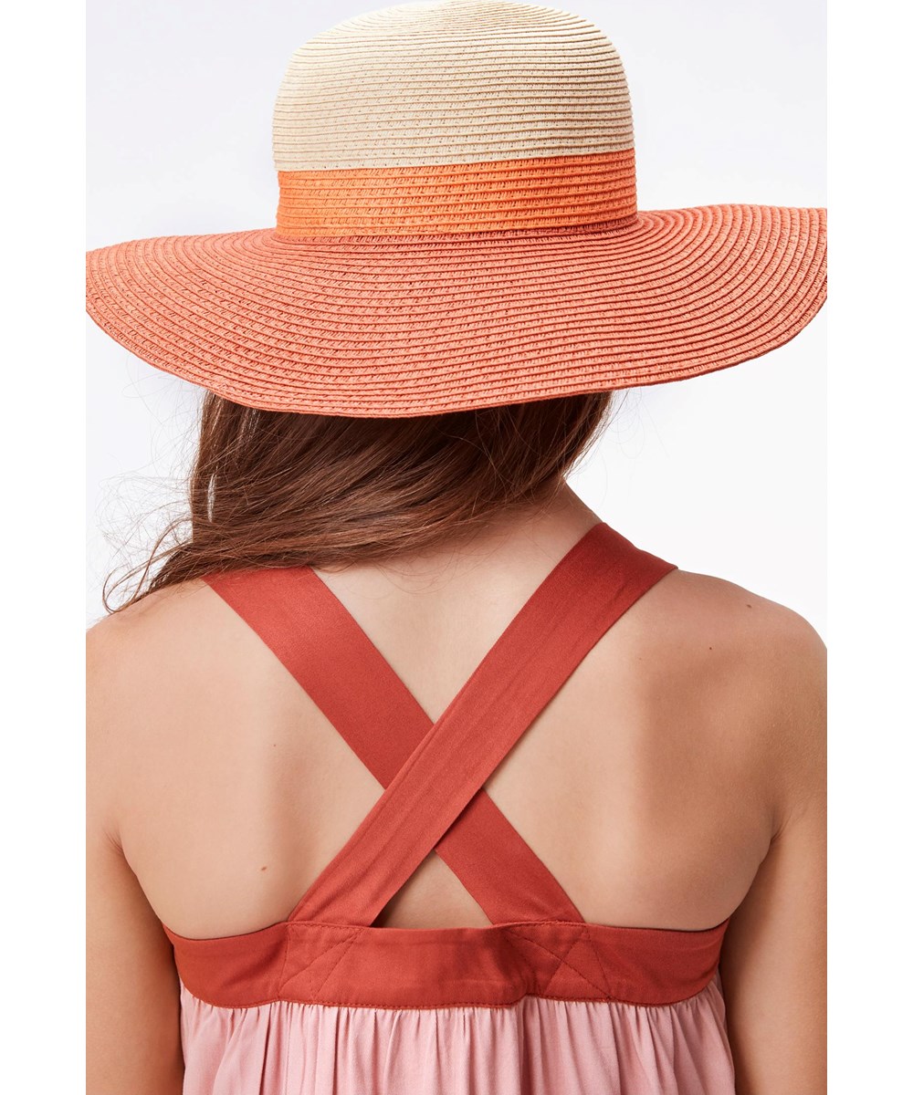 Strawshade Block - Hibiscus Red - Wide-brimmed straw hat 