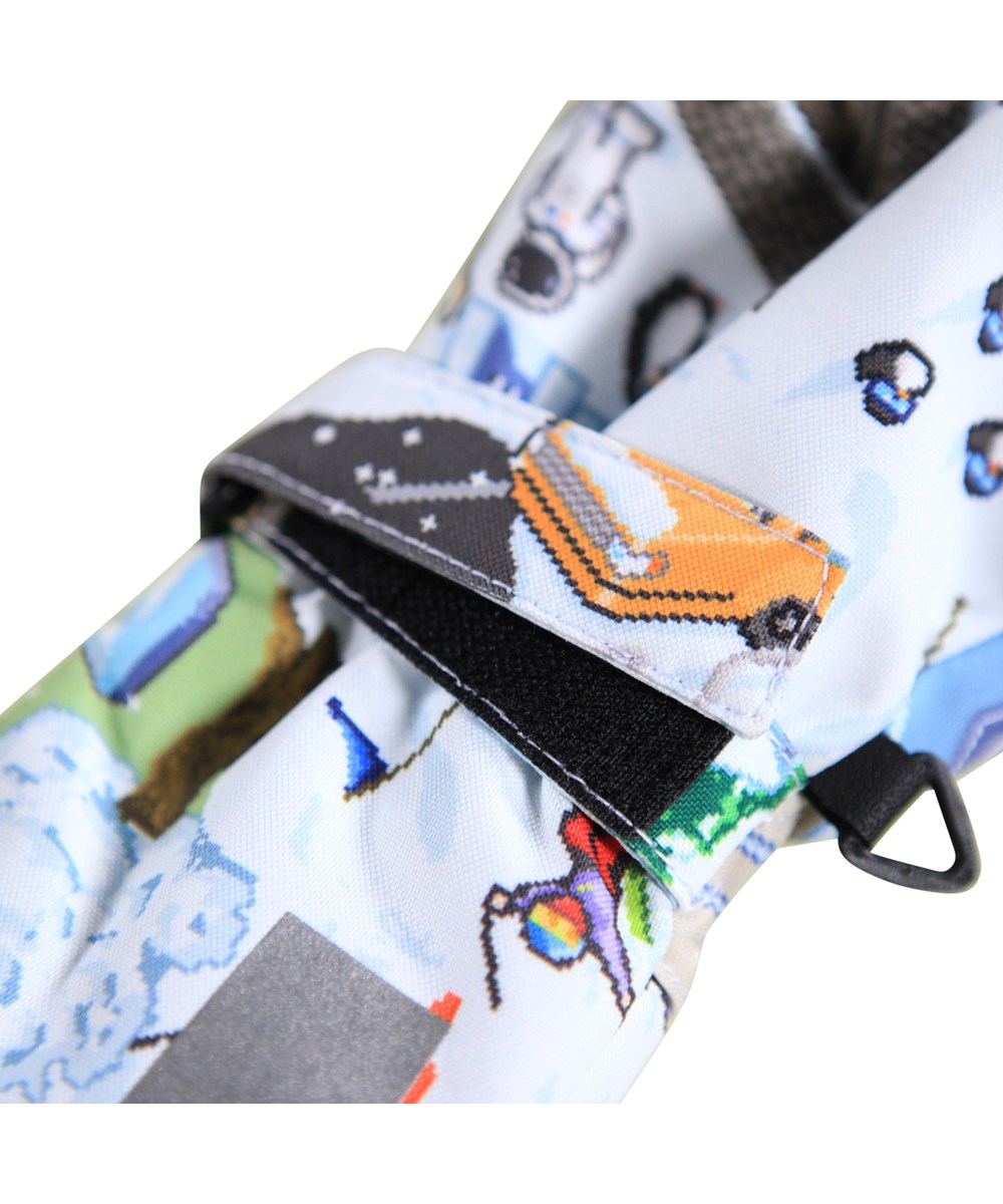 Igor - Pixel Winter - Waterproof and breathable mittens for children with colorful pixelated print and 3M™ Thinsulate™ insulation.