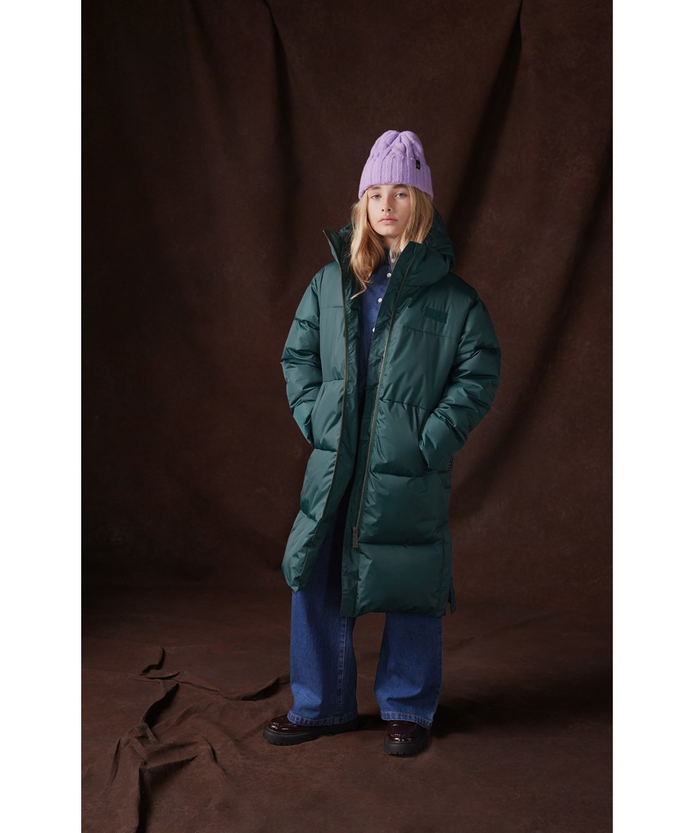 Kaisha - Viola - Purple cable-knit beanie with roll up.