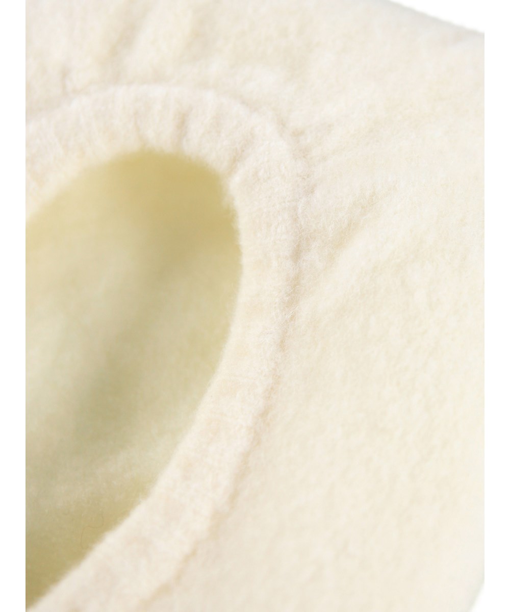 Kallan - White Noise - Off-white balaclava for children in a wool blend with cute ears.