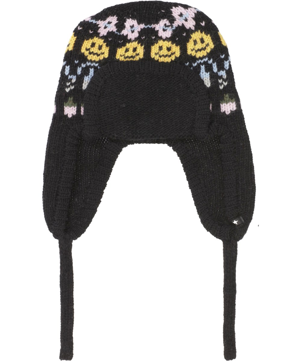 Kamma - Nordic Forest - Black knit hat with flaps