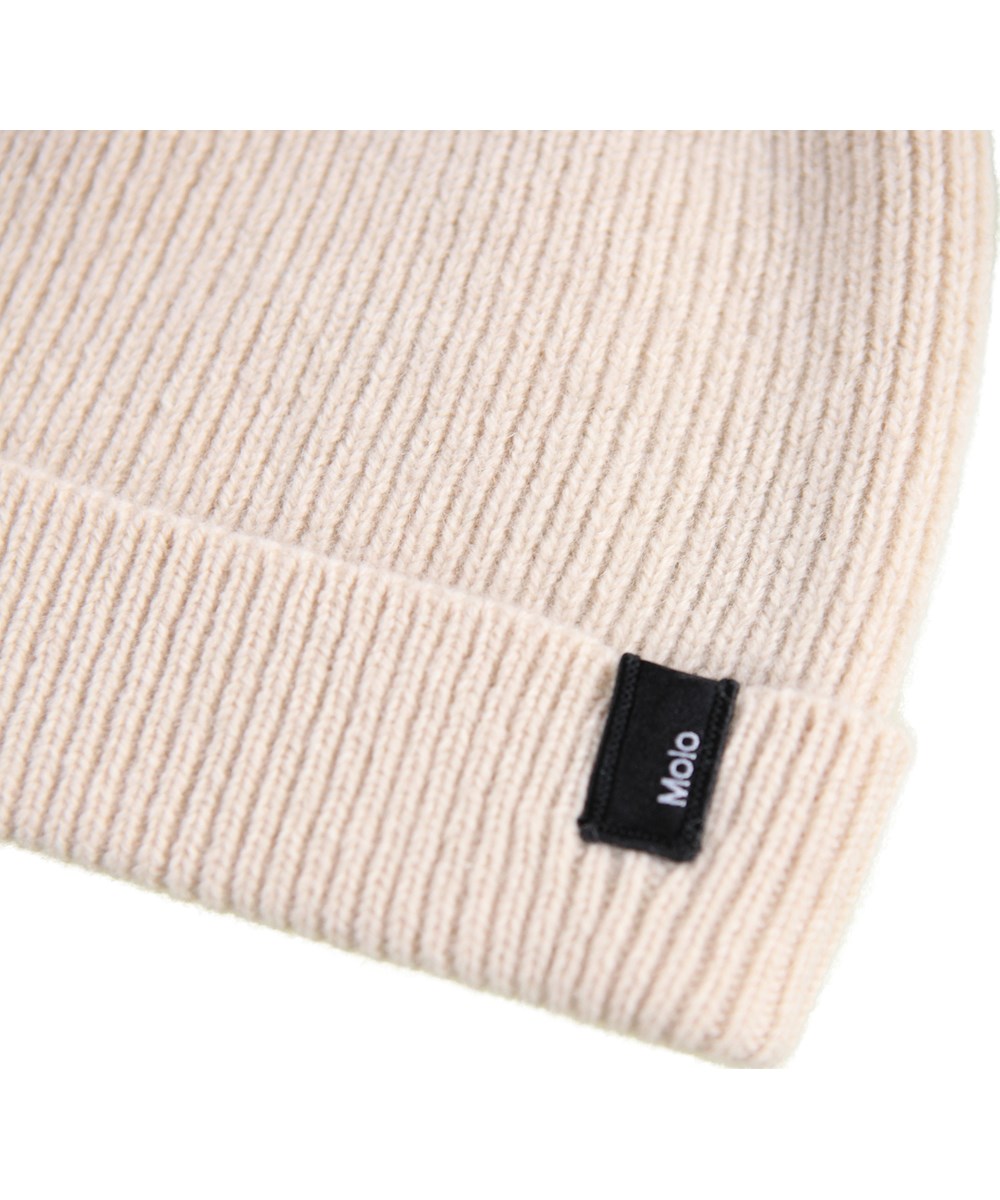 Keilo - Buttercream - Off-white rib-knitted beanie in a wool blend for children.