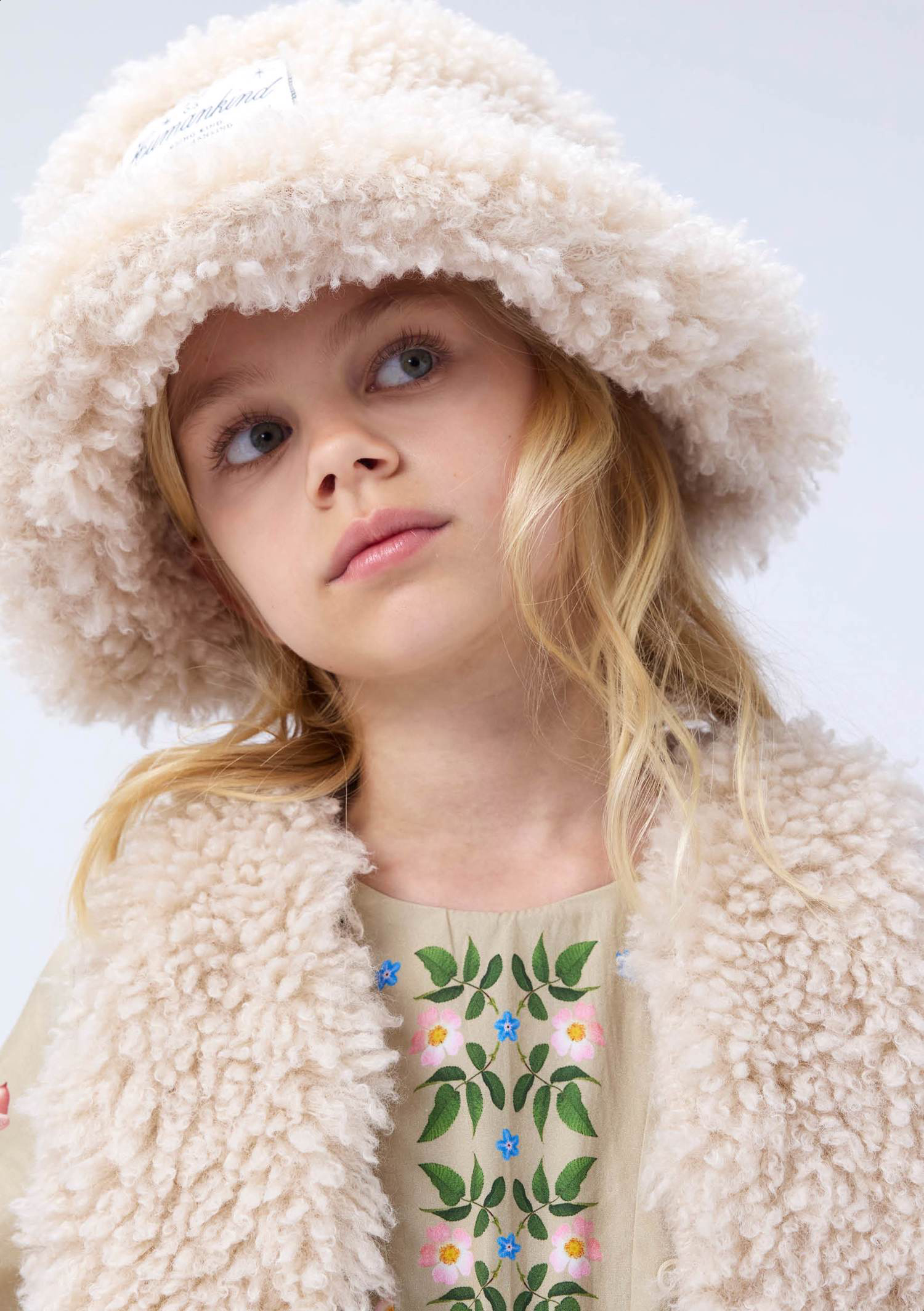 Kylie - Vanilla - Sweet cream-colored fluffy bucket hat for