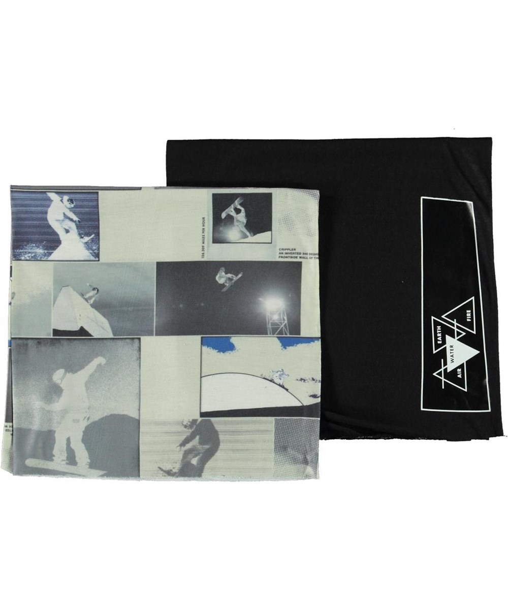 Tube - Screenshot - 2 gaitors beige snowboarder