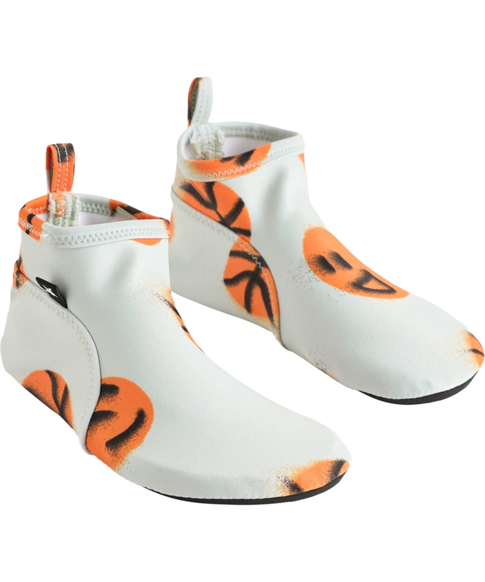 Zimba - Mini Basket - Grey, lightweight water shoes made from recycled polyester with a basket print. Protects against shells and small stones in the water.