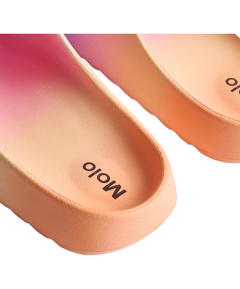 Zion - Summer Fade - Water-repellent bath slippers in purple and orange for children.