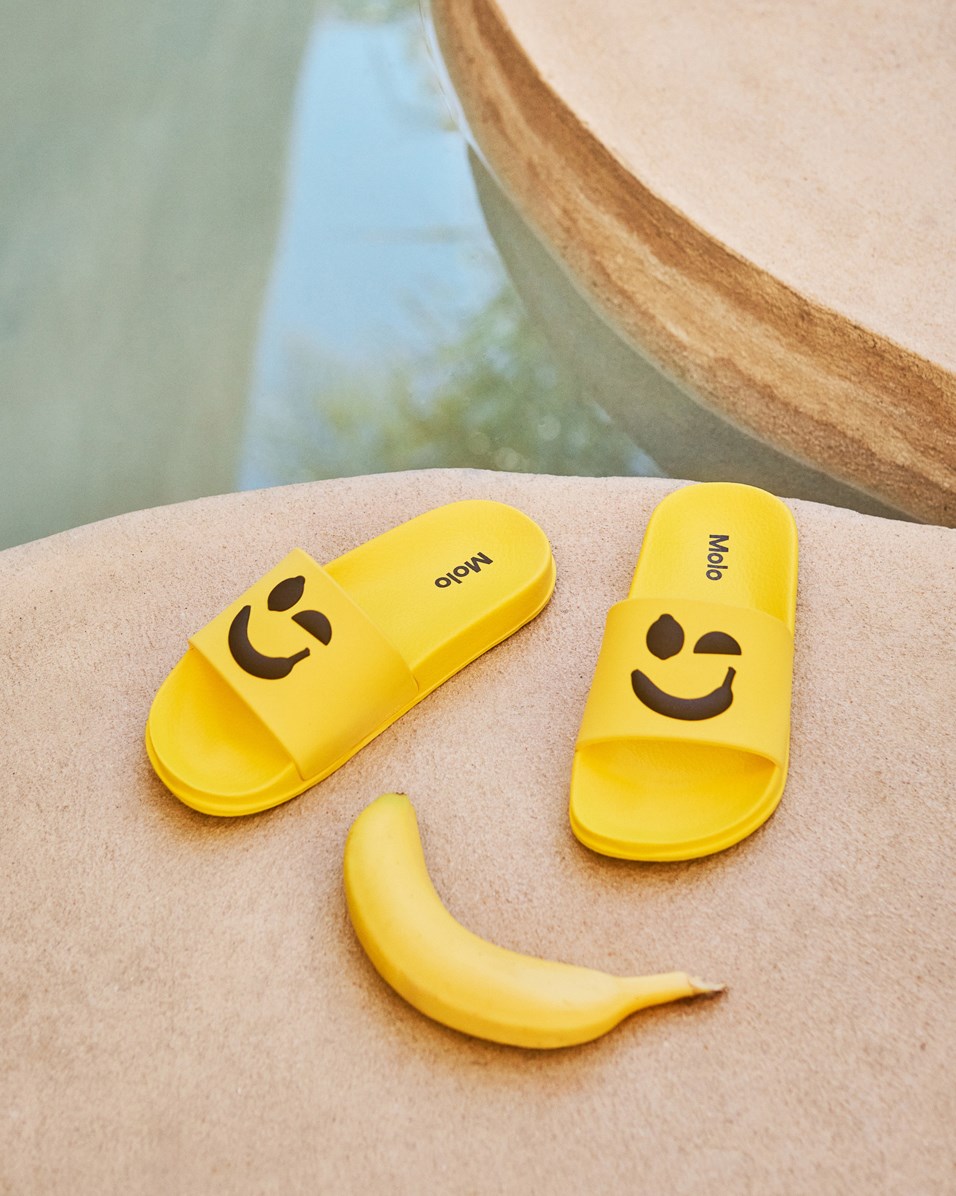 Zhappy - Warm Yellow - Gule, vandafvisende badesandaler til børn.