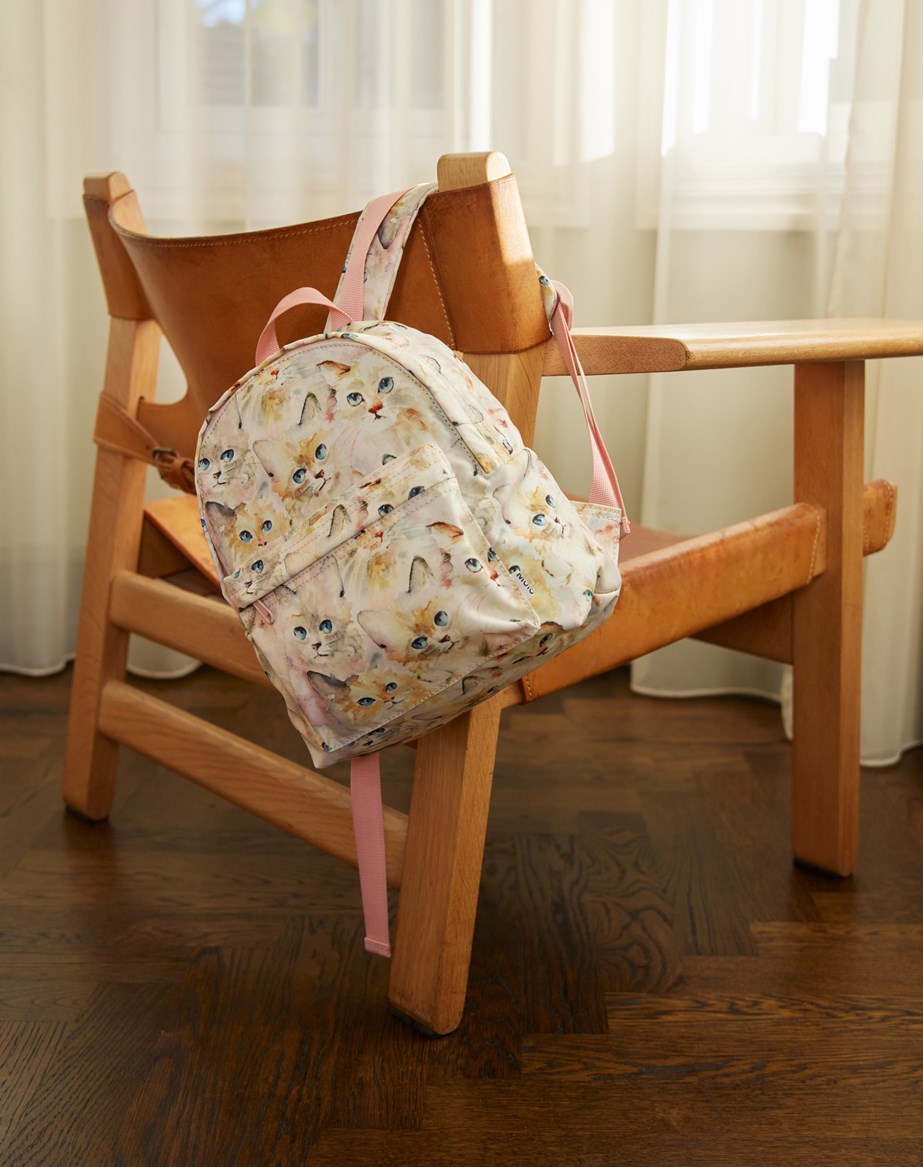 Backpack - Aquarelle Cats - Leichter gelb und rosa Rucksack mit niedlichem Katzenmuster.