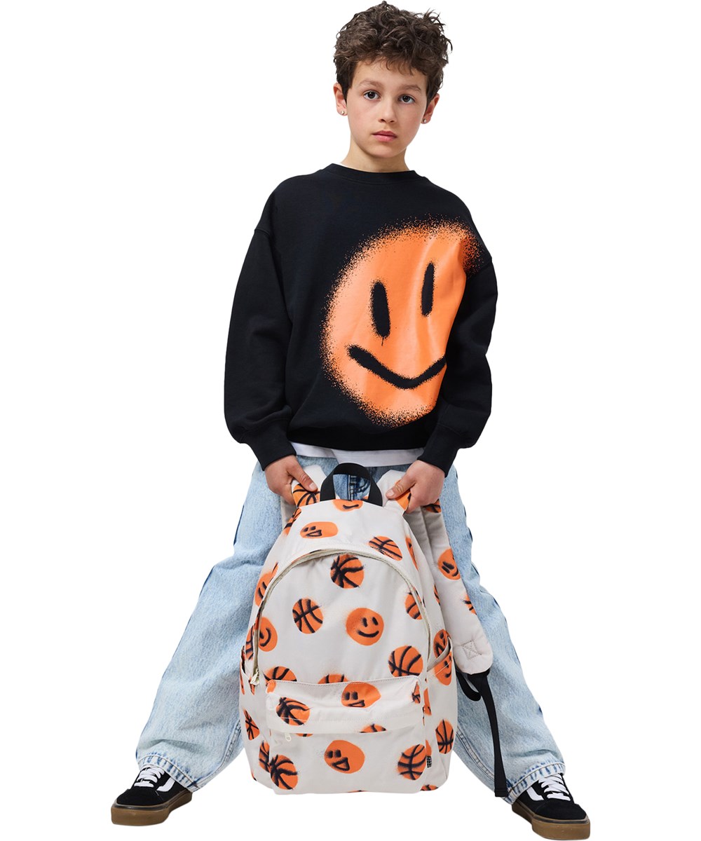 Backpack Mio - Basketballs - Beiger Rucksack für Kinder mit einem Basketball-Print