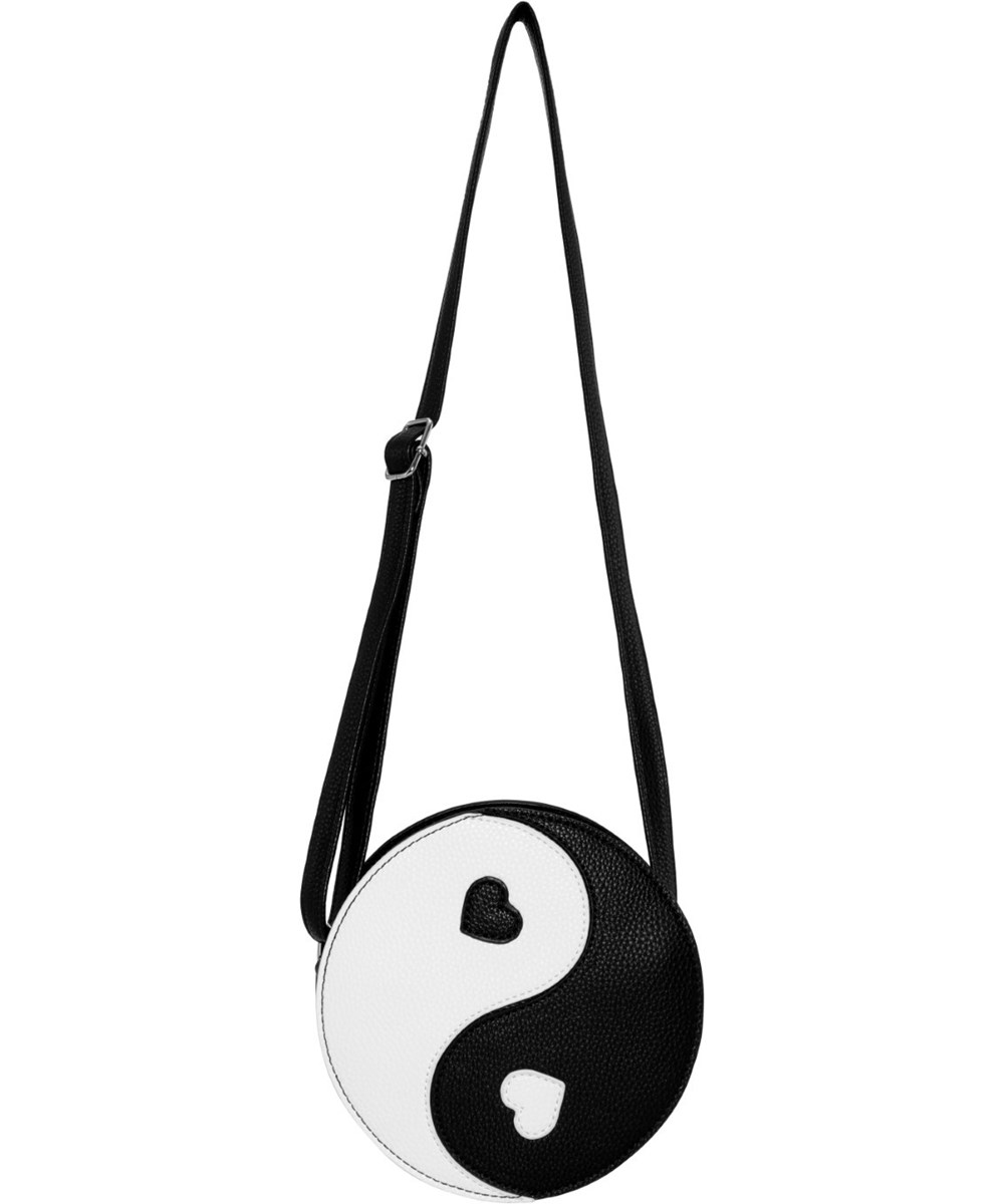 Yin Yang Bag - Black - Crossbody taske i sort og hvid med Yin og Yang-motiv.