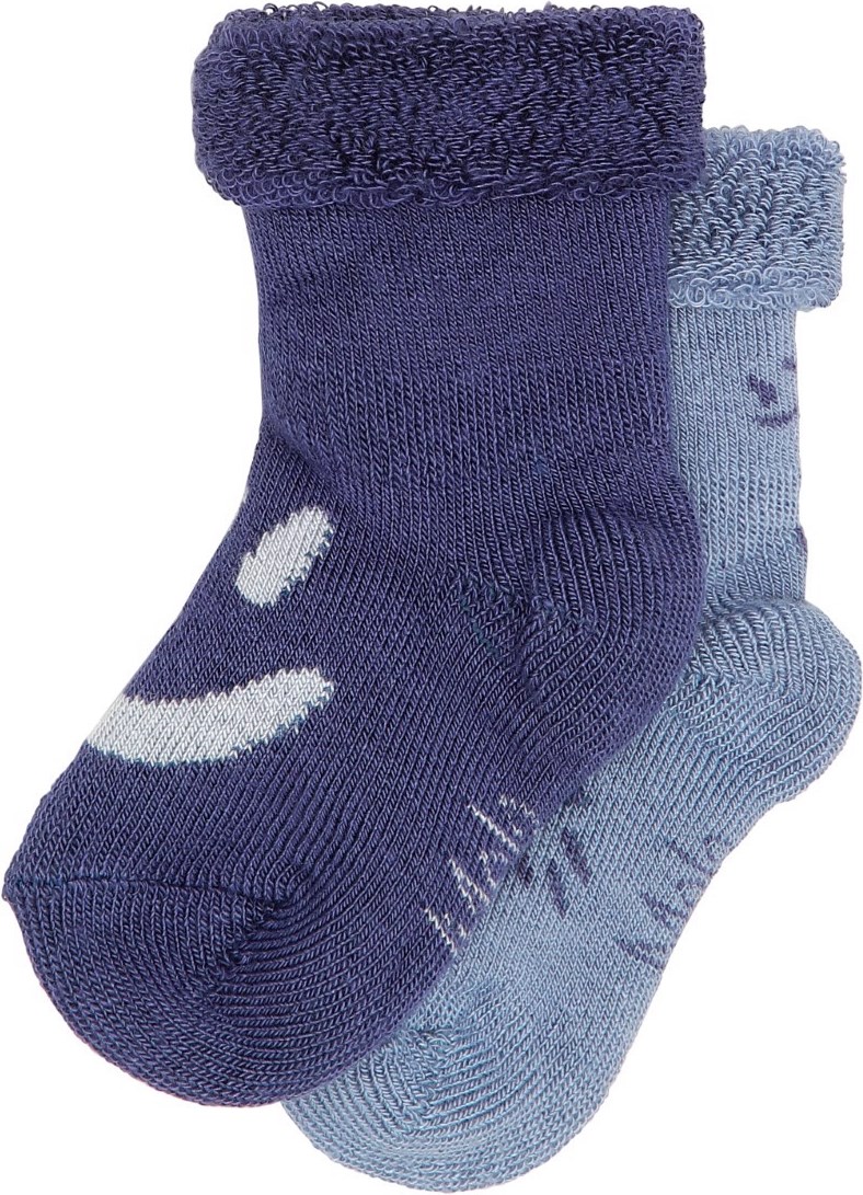 Nodda - Dusty Blue - Blue organic cotton baby socks with fold-over and smiling faces.