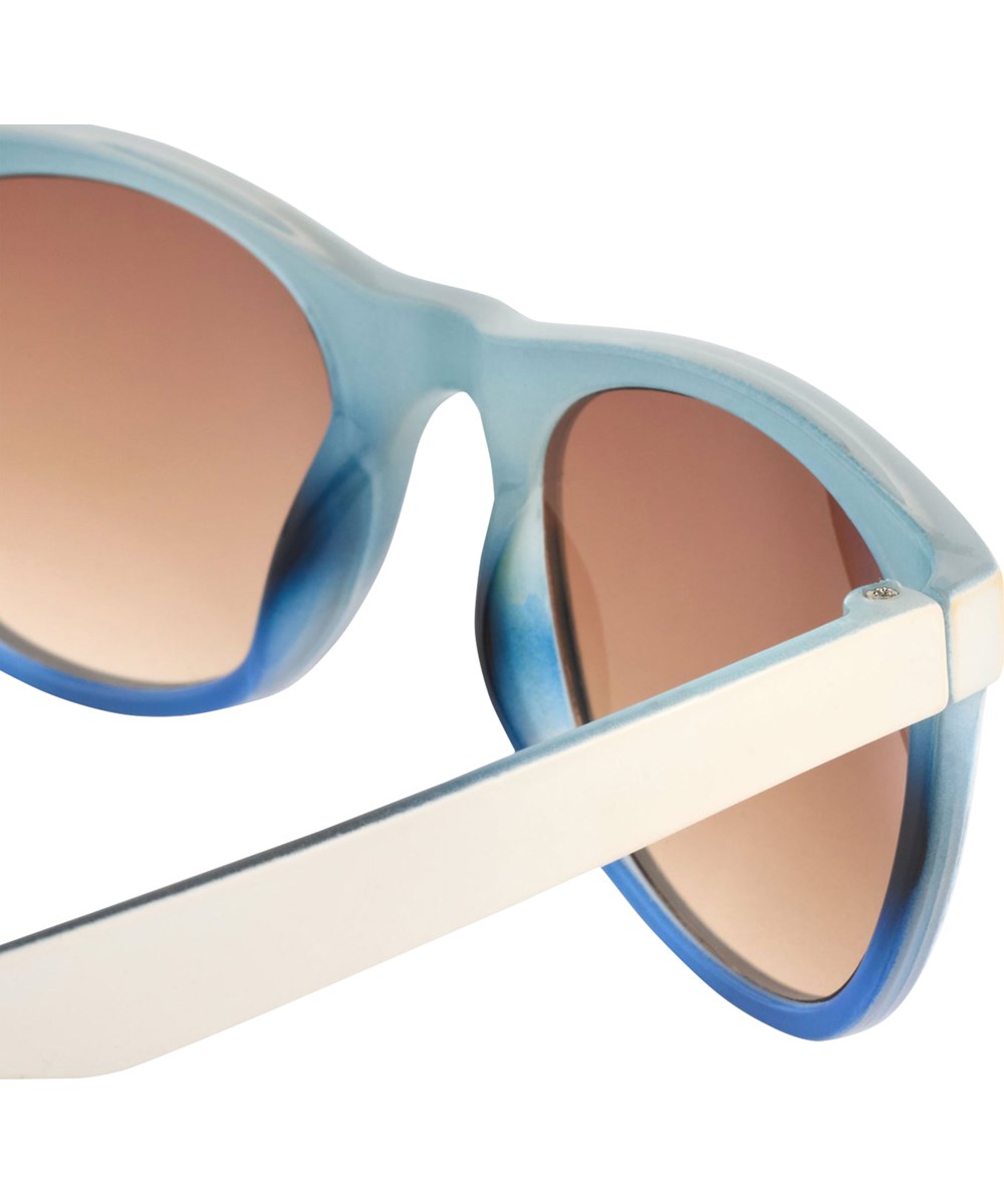 Smile - White Noise - Klassiske solbriller i hvid og blå til børn med UV-beskyttelse.