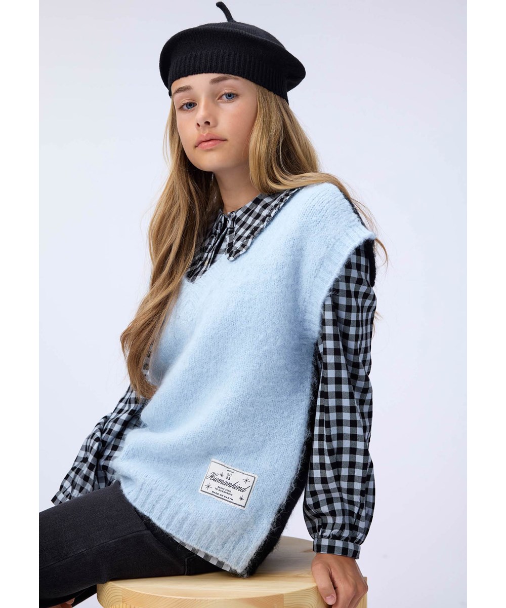 Kaylee - Black - Flot sort alpehue eller beret i genanvendt polyester til børn. 