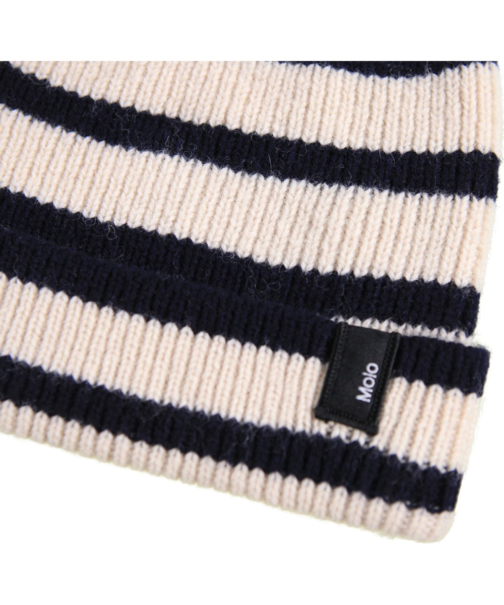 Keilo - Blue Cream - Mørkeblå ribstrikket hue i uld til børn. 