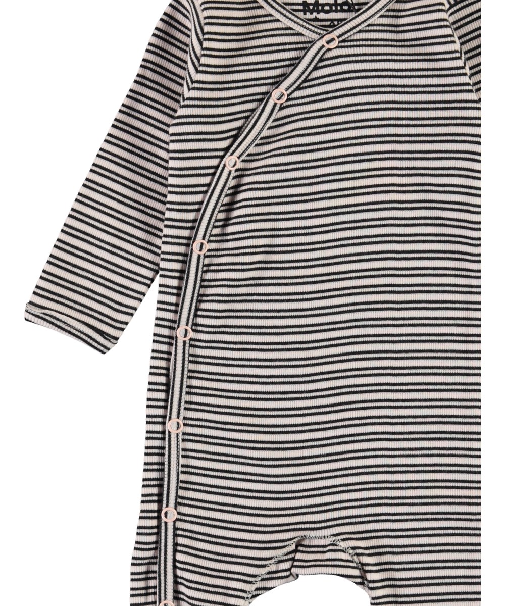 Flora - Blossom Black Stripe - Ekologisk randig heltdräkt 