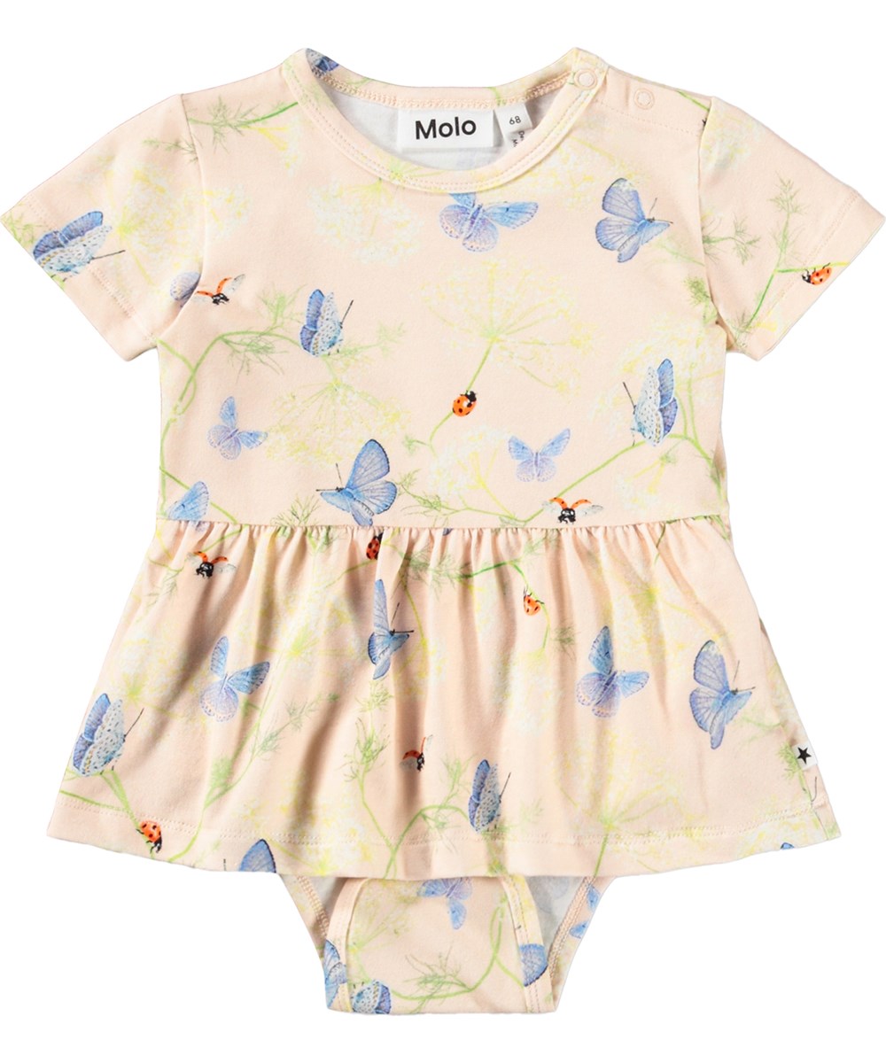 Frannie - Butterflys Cloud - Ljusrosa, kortärmad klänning för de små i ekologisk bomull med fastsydd body och fjärilsmönster