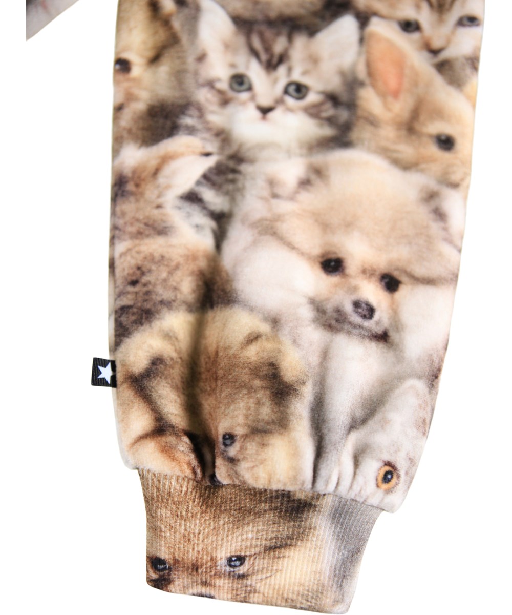 Simeon - Fuzzy Fluffy - Mjuka byxor för baby i ekologisk velour med djur.