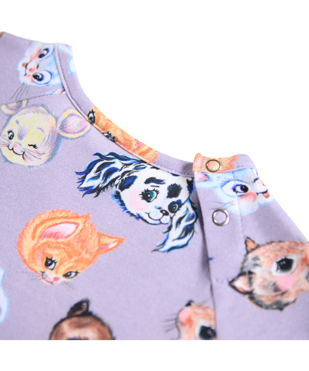 Charmaine - Itty Bitty - Long-sleeved purple dress for the little ones made of organic cotton with a print of drawn animals.
