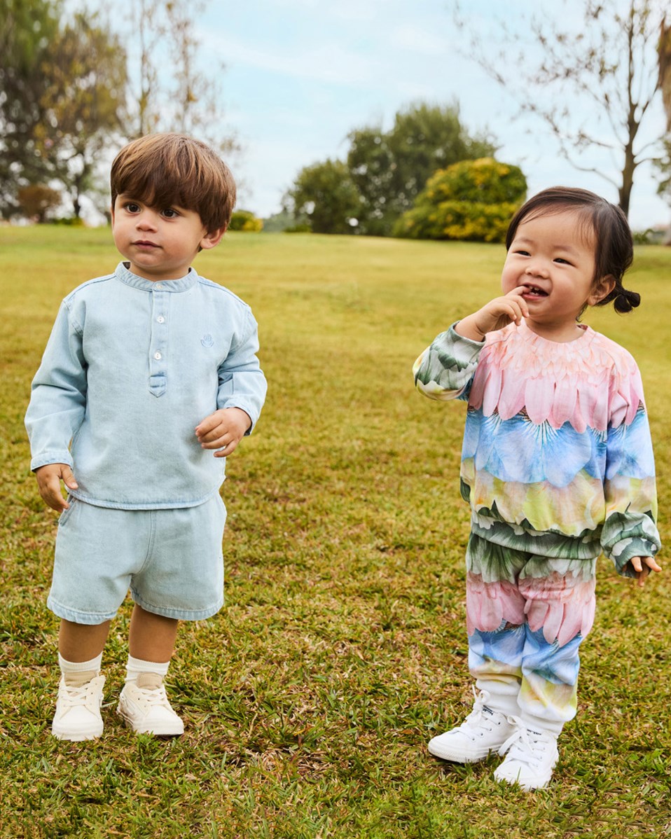 Disc - Petal Rainbow - Organic multicoloured baby sweatshirt with feather and leaf print.