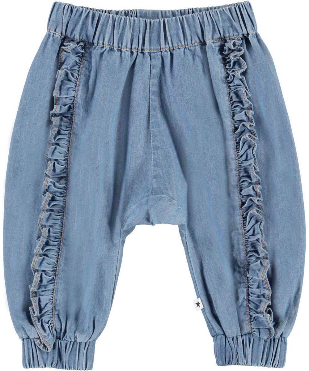 Sophia - Washed Blue - Geräumige Denim Babyhose Rüsche