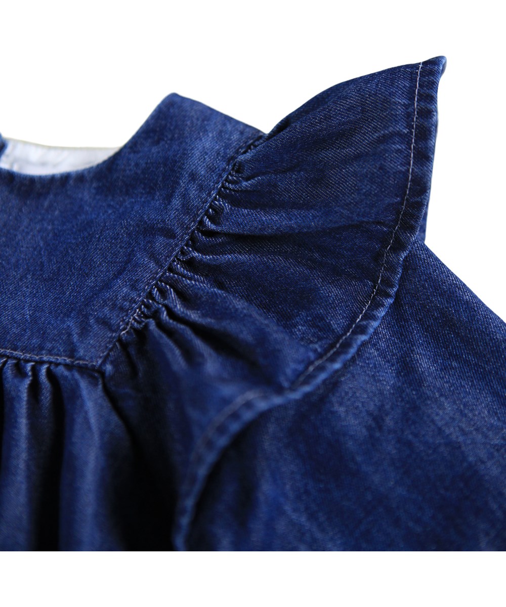 Caras - Oak Embroidery - Dunkelblaues Kleid für die Kleinen aus Öko-Baumwoll-Chambray.