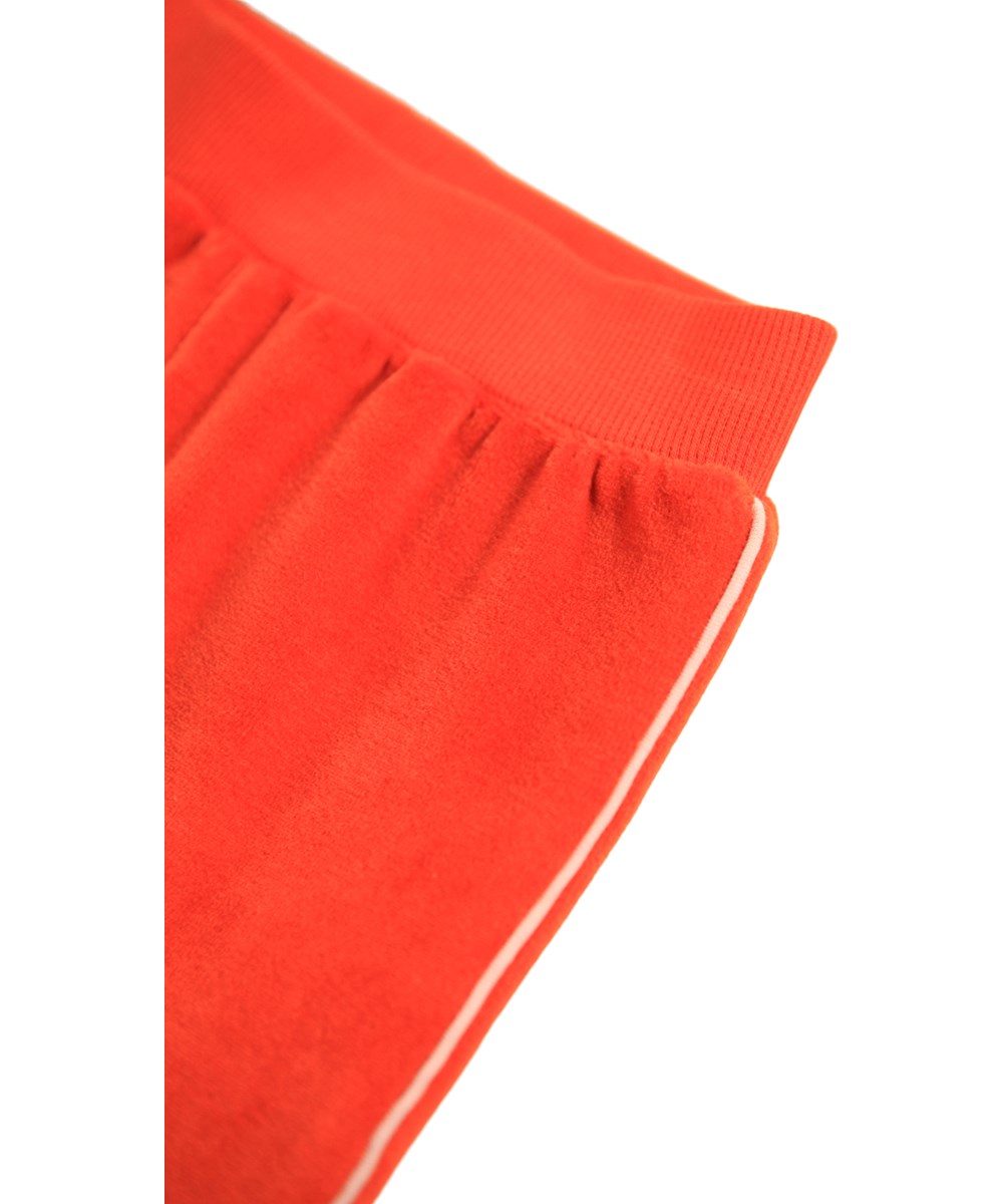 Shona - Rising Sun - Rode met oranje broek voor de kleintjes gemaakt van biologisch fluweel.