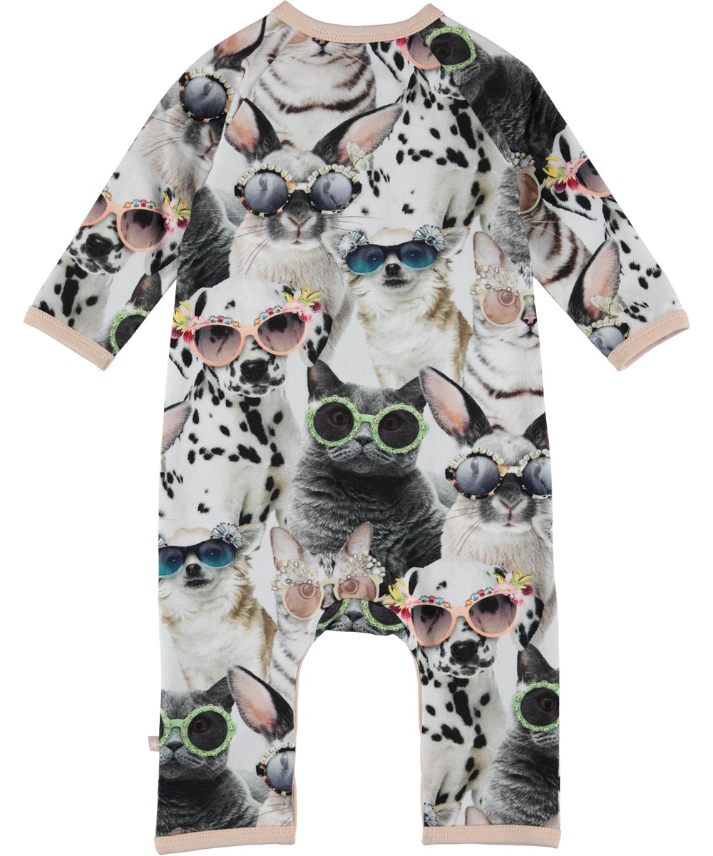 Fiona - Sunny Funny - Baby heldragt med print af dyr.