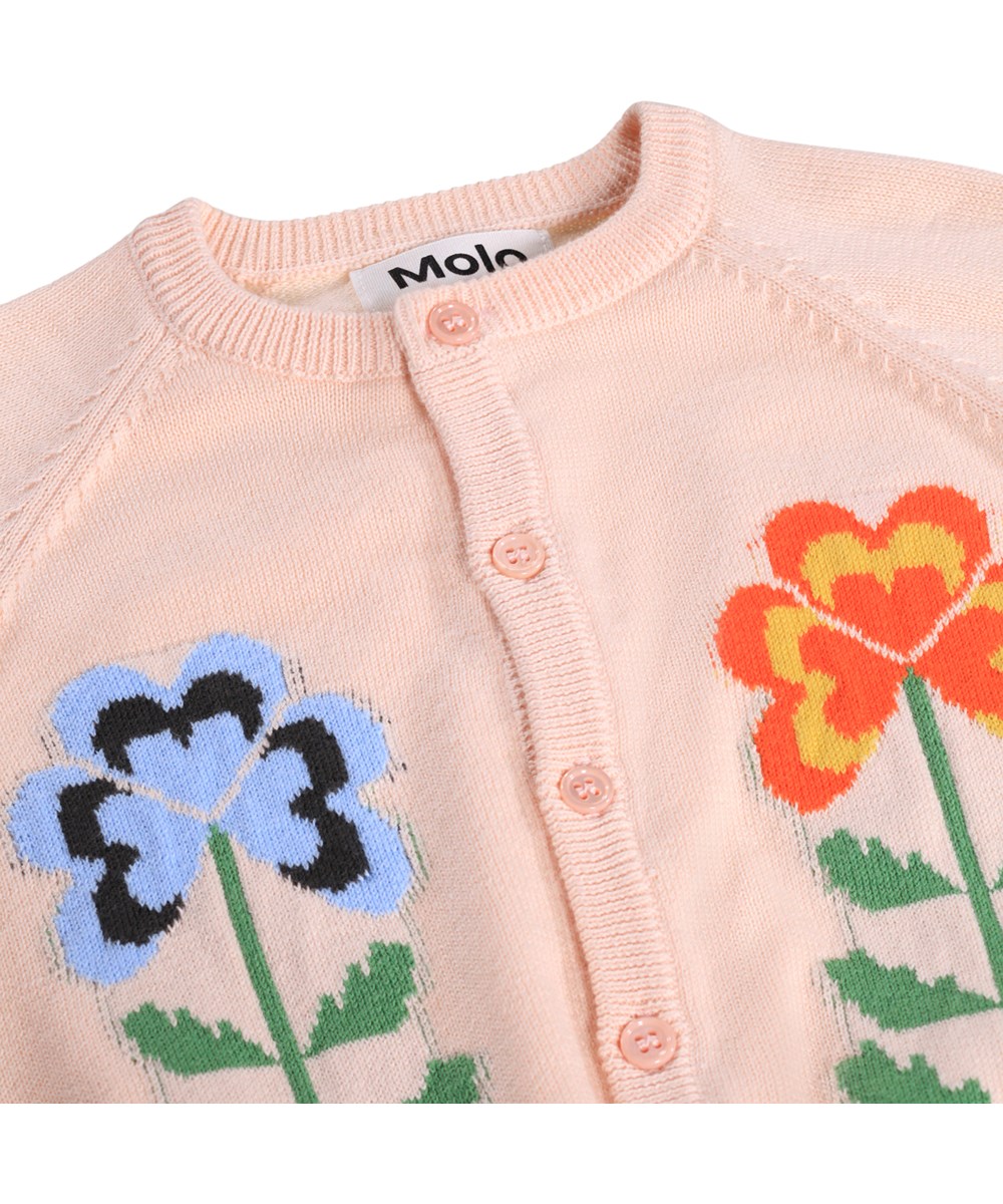 Gert - Folklore Garden - Lyserød strikcardigan til baby i økologisk bomuld med blomster