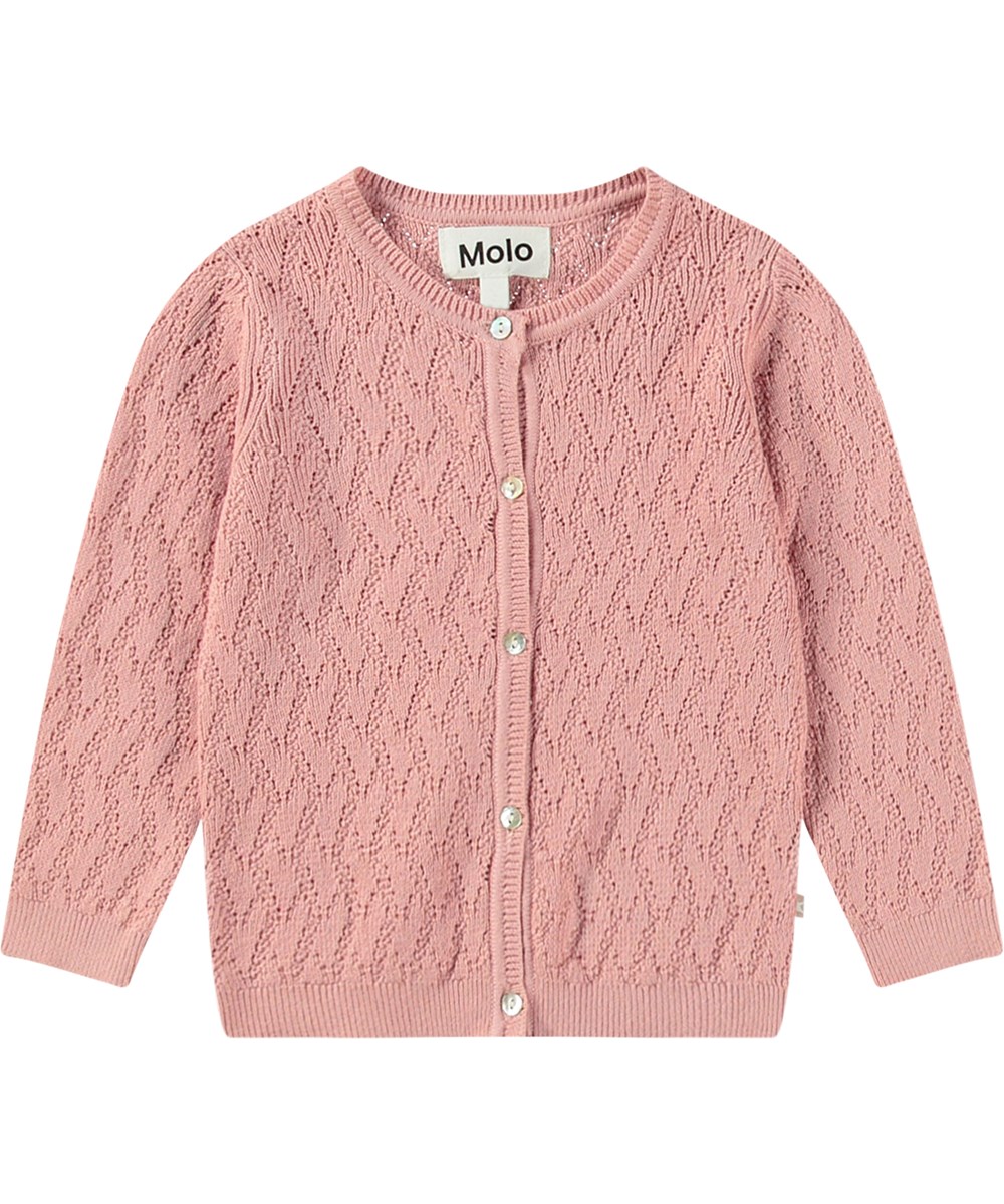 Gilli - Rosequartz - Lyserød strikket babycardigan med fint mønster.