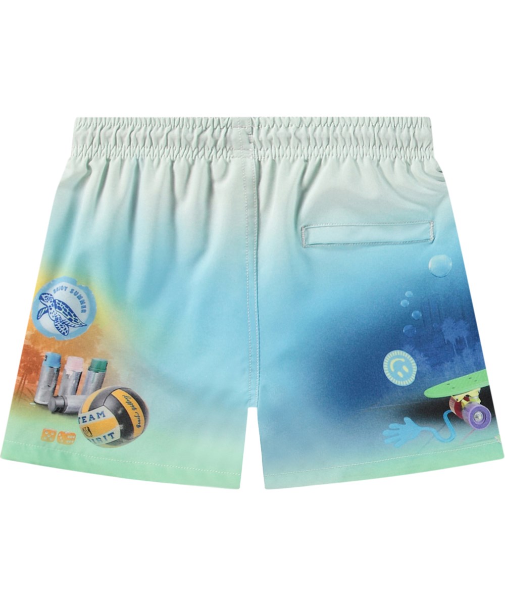 Niko - My Childhood - Hellblaue und hellgrüne sportliche Badehosen für aktive Kinder aus recyceltem Polyester mit UV-Schutz 50+.