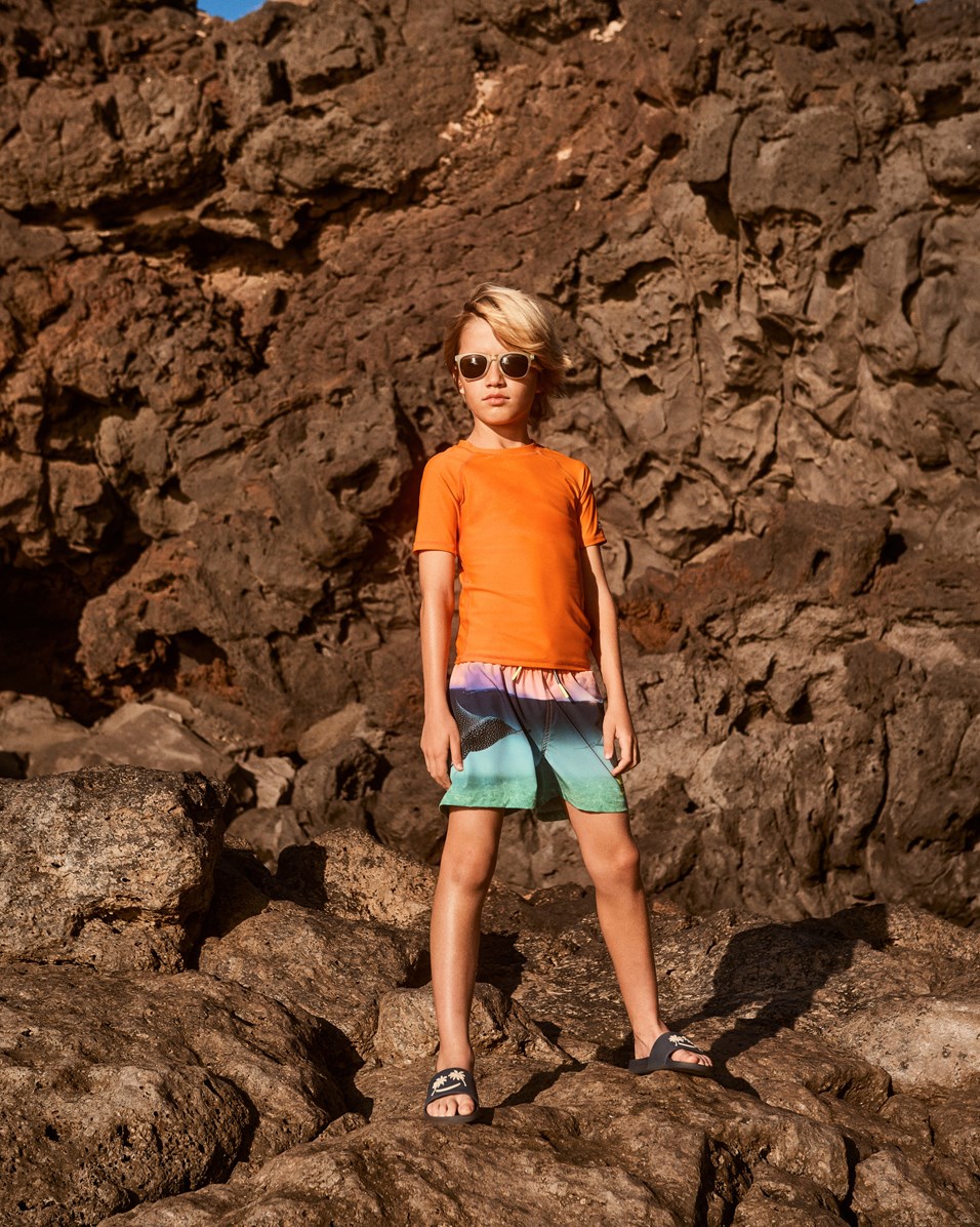 Neptune - Sun Orange - Orange badet-shirt til børn i genanvendt polyester med UV-beskyttelse 50+.