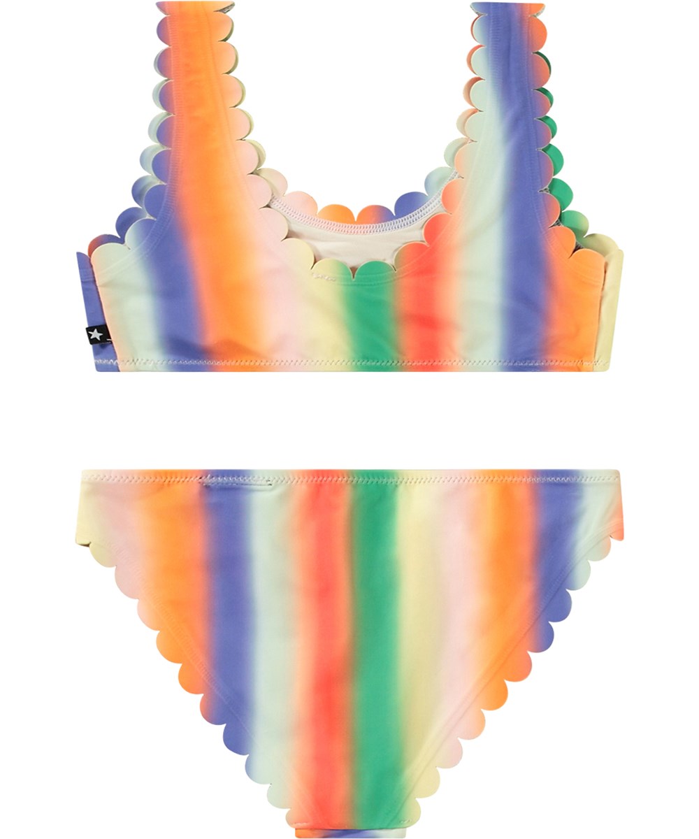 Nolina - Rainbow Light - Regnbuefarvet bikini til aktive børn fremstillet i genanvendt polyester med UV-beskyttelse 50+.