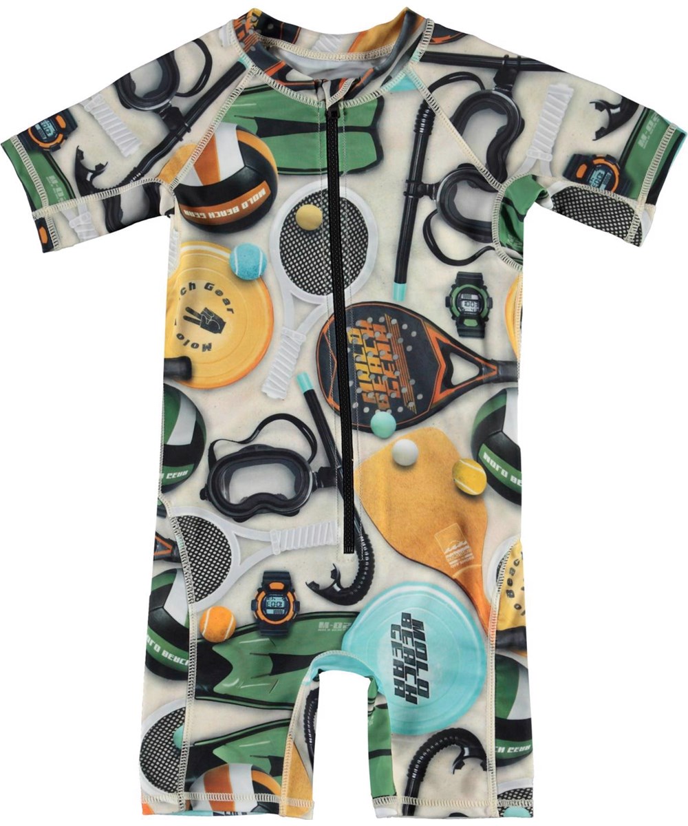 Neka - Beach Gear - UV dräkt med strandutrustning.