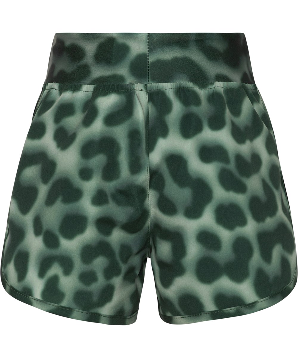 Neva - Spray Jaguar - Sportiga badshorts i grön med leopardmönster.