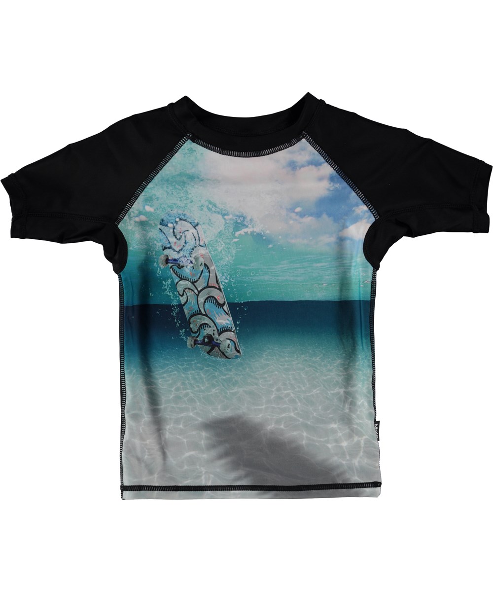 Neptune - Skateboard - Zwemshirt met skateboards in de oceaan